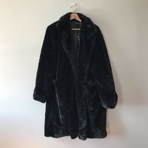 FUR COAT